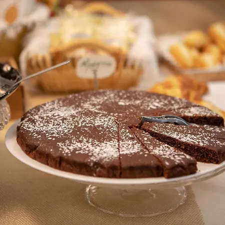 菲奥尔蒂格吉里酒店 拉奎拉