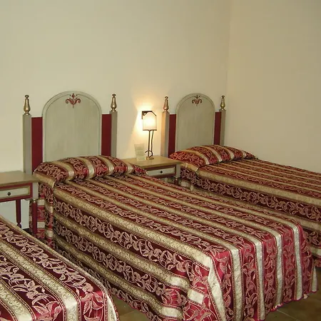 菲奥尔蒂格吉里酒店