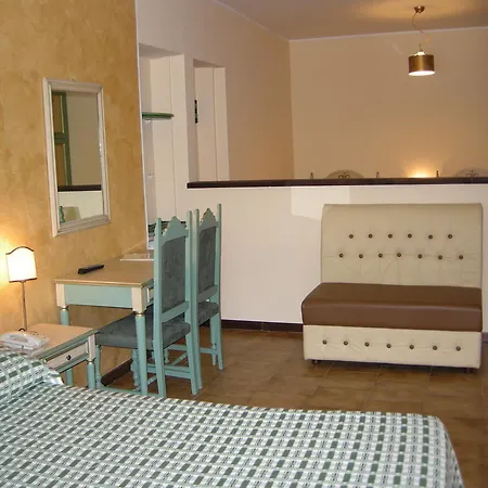 菲奥尔蒂格吉里酒店