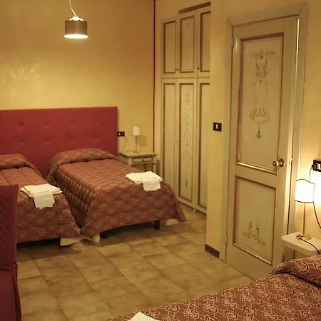 菲奥尔蒂格吉里酒店 拉奎拉